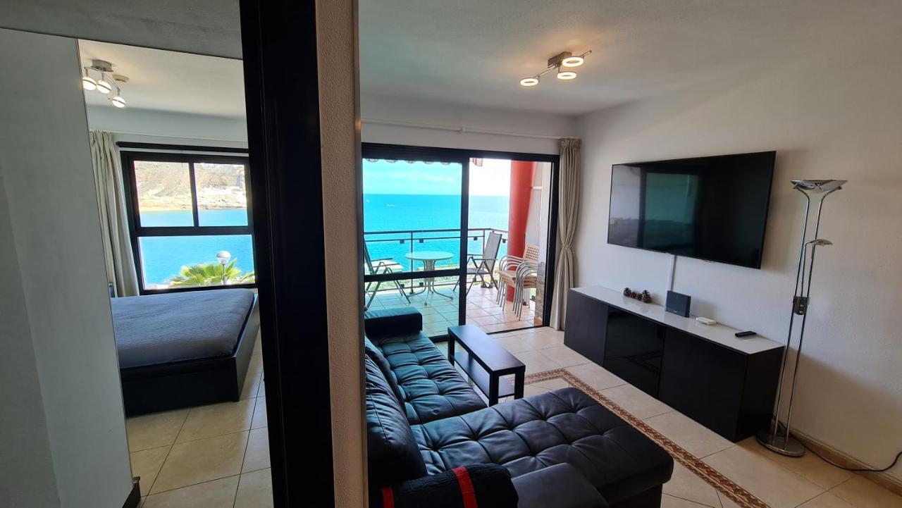 Apartment Seaside Haven: Deluxe Seaview With Heated Pools *