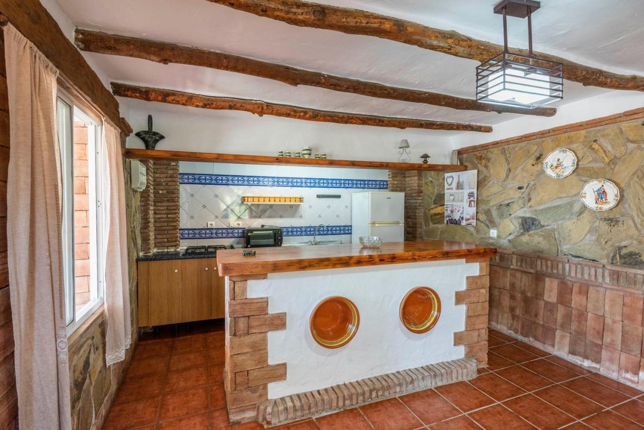 Dos Hermanas Villa