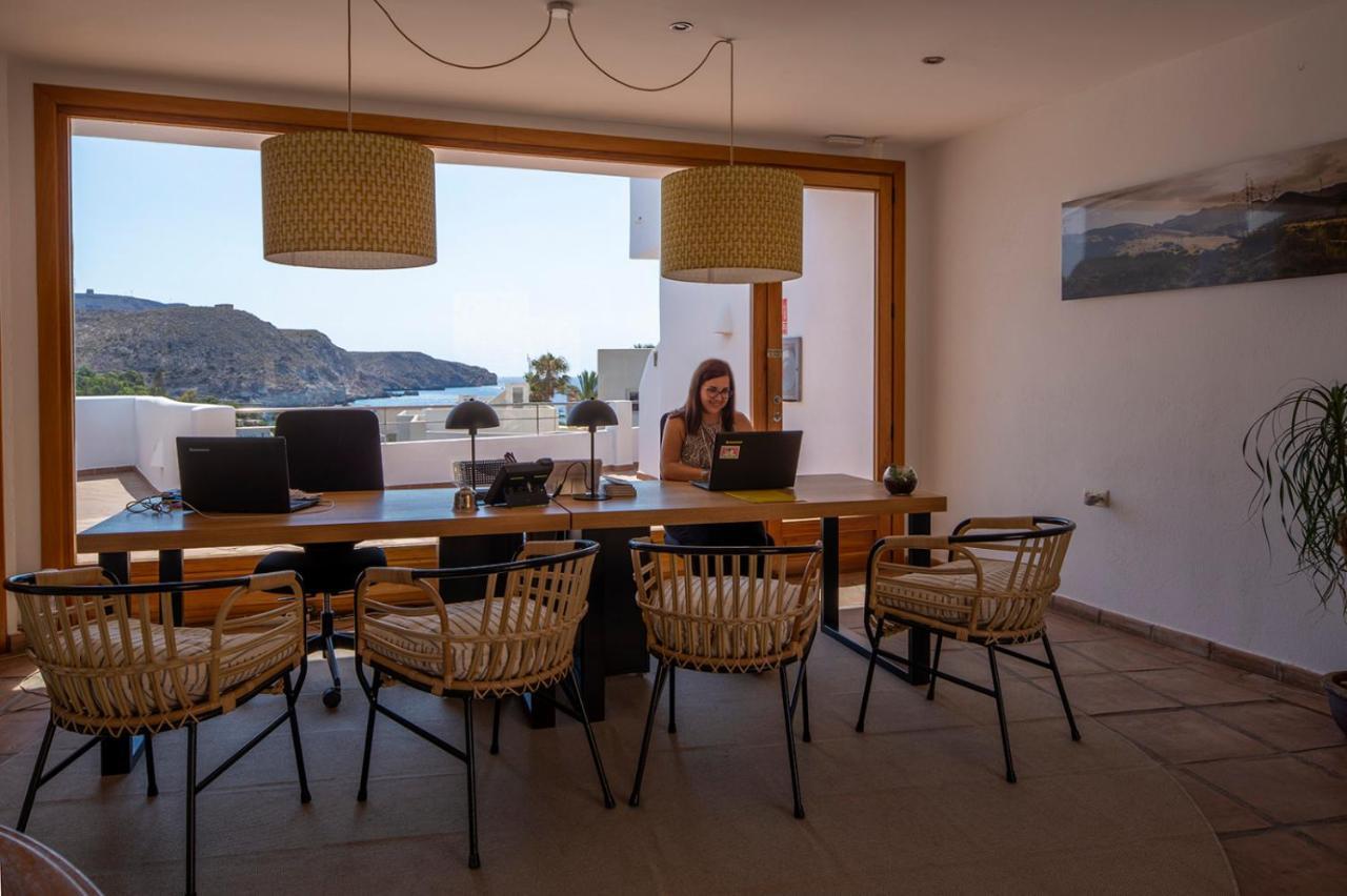 Hotel El Tio Kiko Agua Amarga (Almeria)