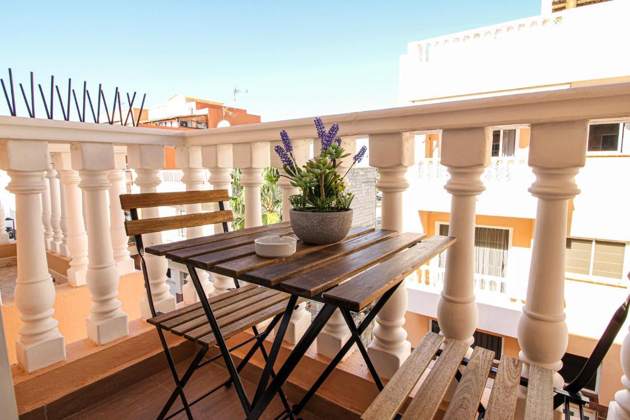 Apartment Beautiful Renovated With Air Conditioning Just Steps From The Sea In Playa de San Juan (Tenerife)