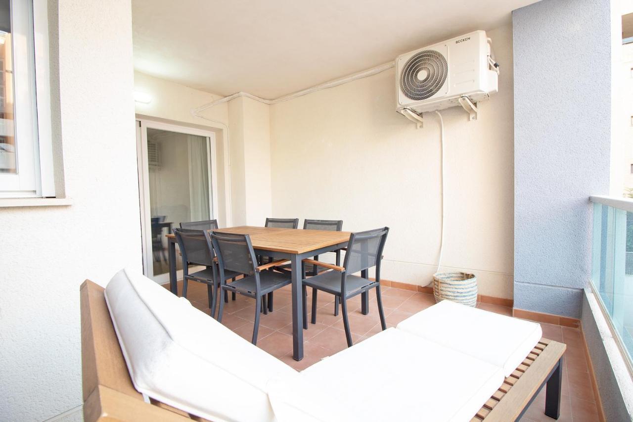 Global Properties, En La Playa De Canet d'En Berenguer