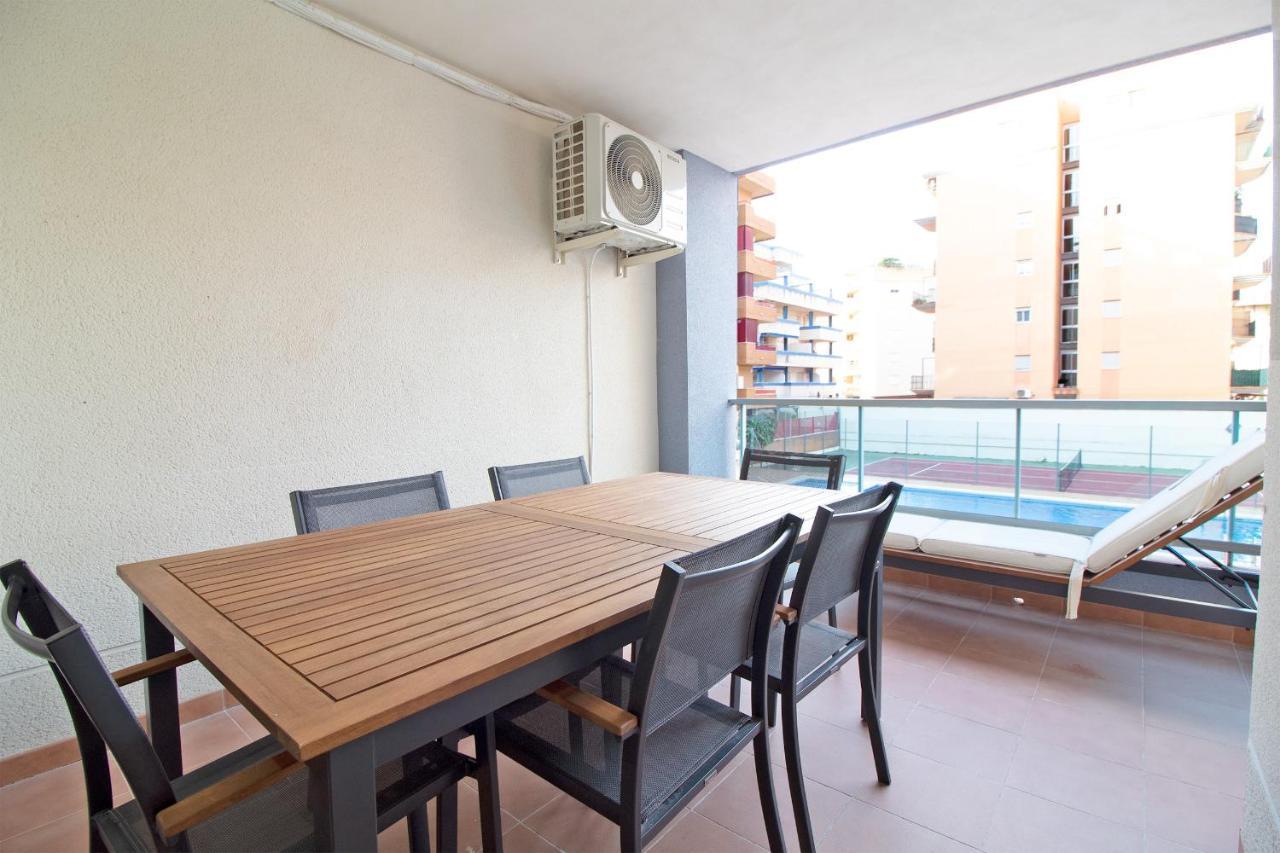 Global Properties, En La Playa De Canet d'En Berenguer