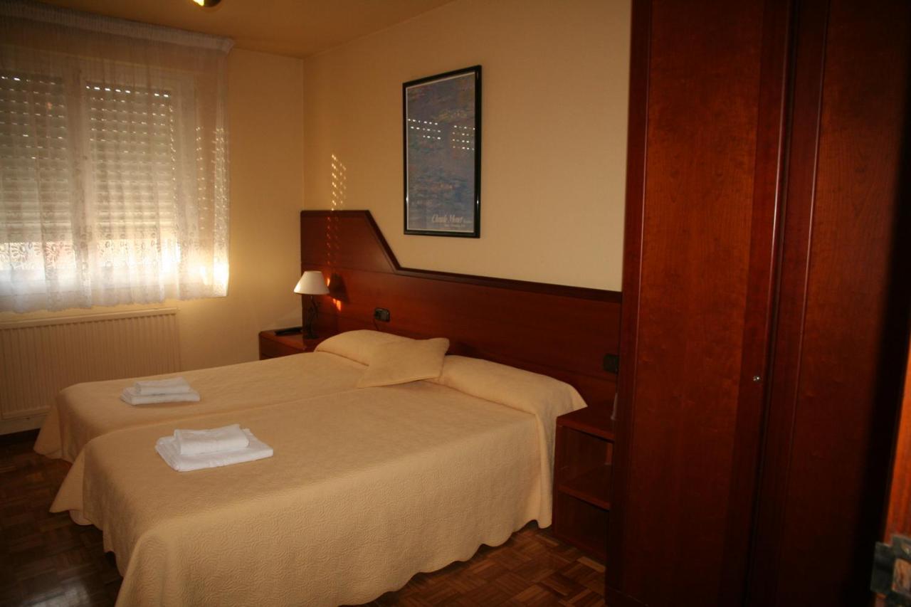 Acella Guest house *