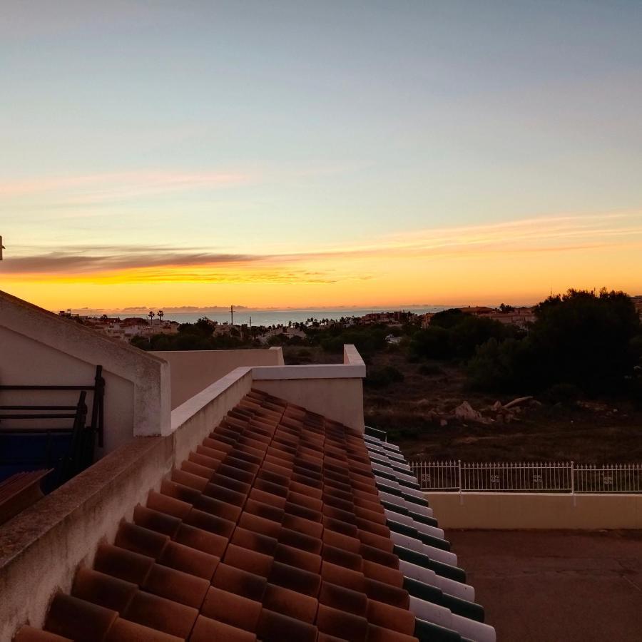 Maison Entiere Avec Piscine, Wifi, Grand Solarium Et Terrain Arbore