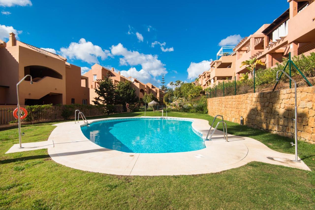 Rentandhomes Golf Elviria Apartamento