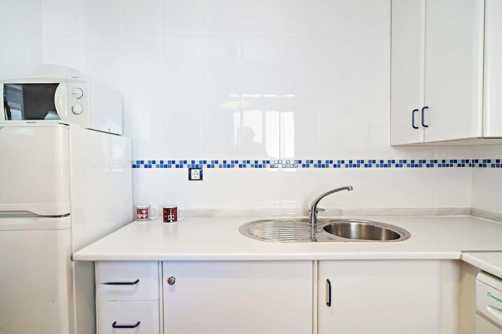 Apartamento A 100 Metros De La Playa Con Garaje