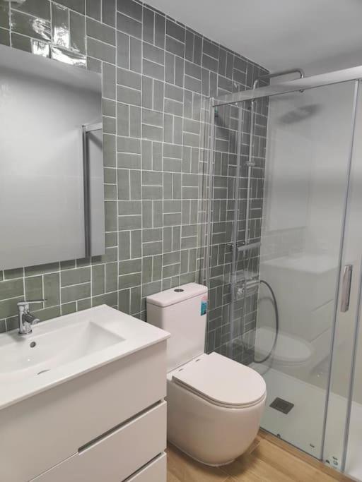 Reformado En Urb. Jardines De Zahara Apartamento