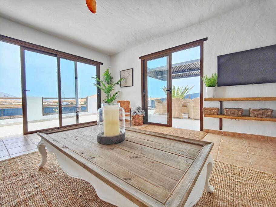 Villa No 2. Stunning 4-bedroom With Large Pool *