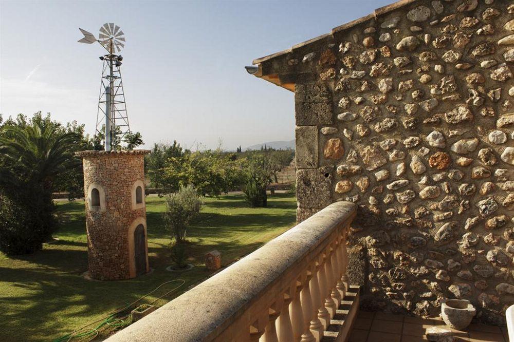 Es Quatre Cantons Farm stay *