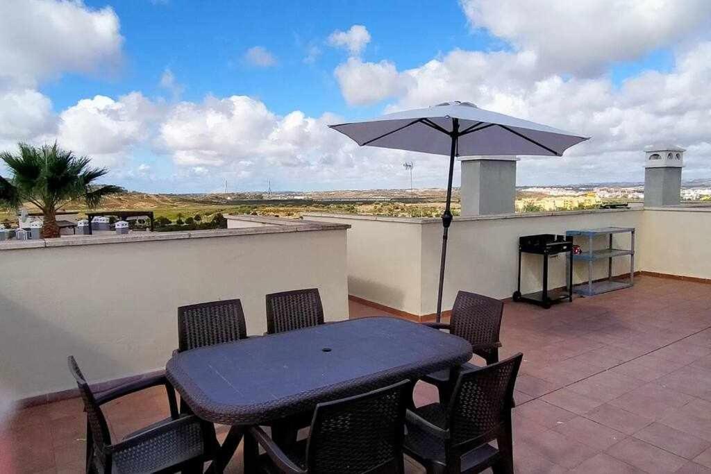 Apartment Casa Curro Tv 65 Disney, Max, 2 Terrazas Bbq Vistas Ayamonte