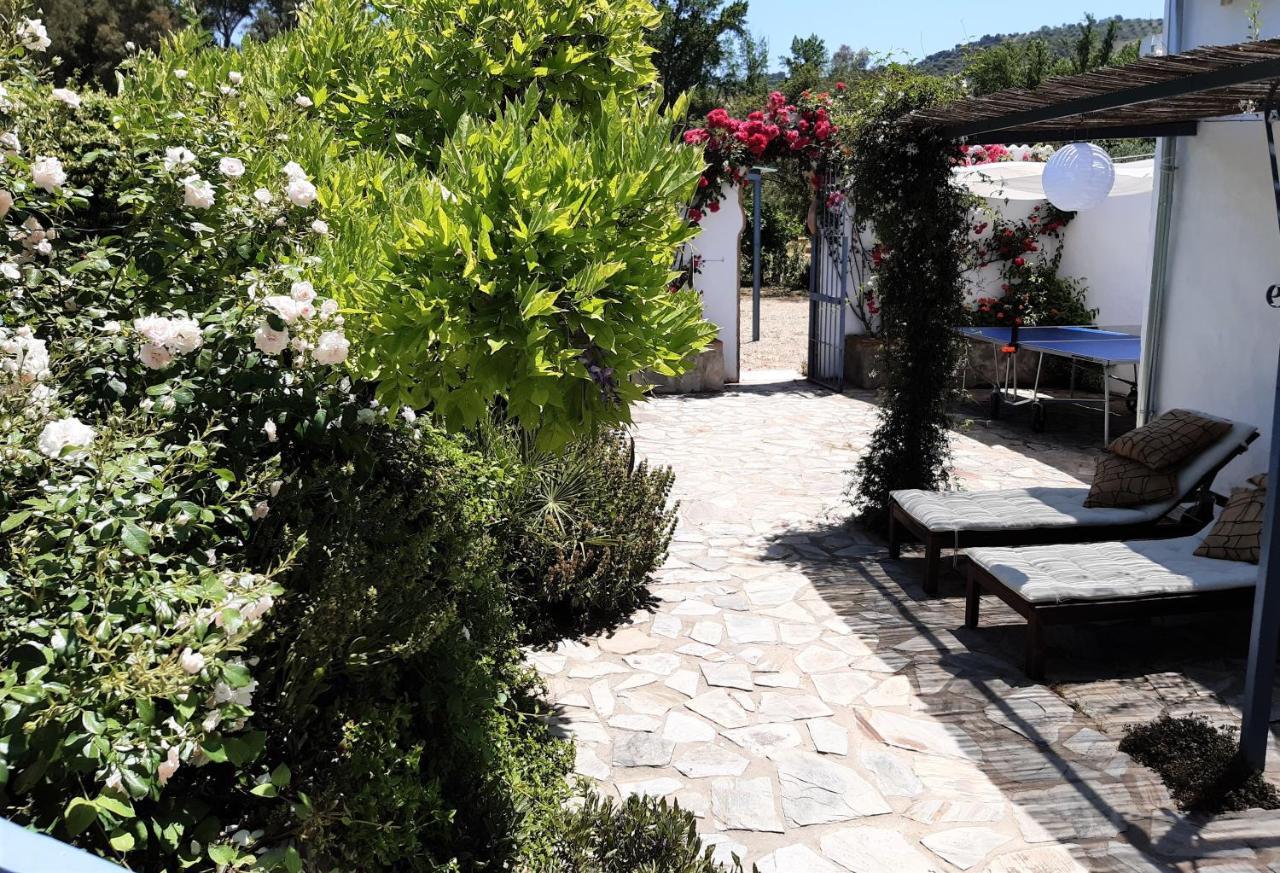 Villa Meleros Andalucian Set In Its Own Land With Beautiful Terraces, Garden & Pool.