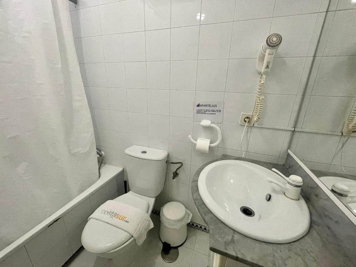 Apartment Apartamento Columela Pinar En Zona Tranquila Con Wifi