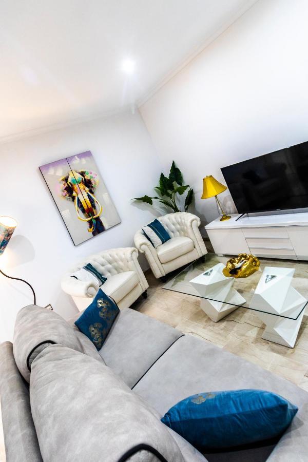 Apartment Sh Pilucas Home Moderno Apartamento Con Patio *