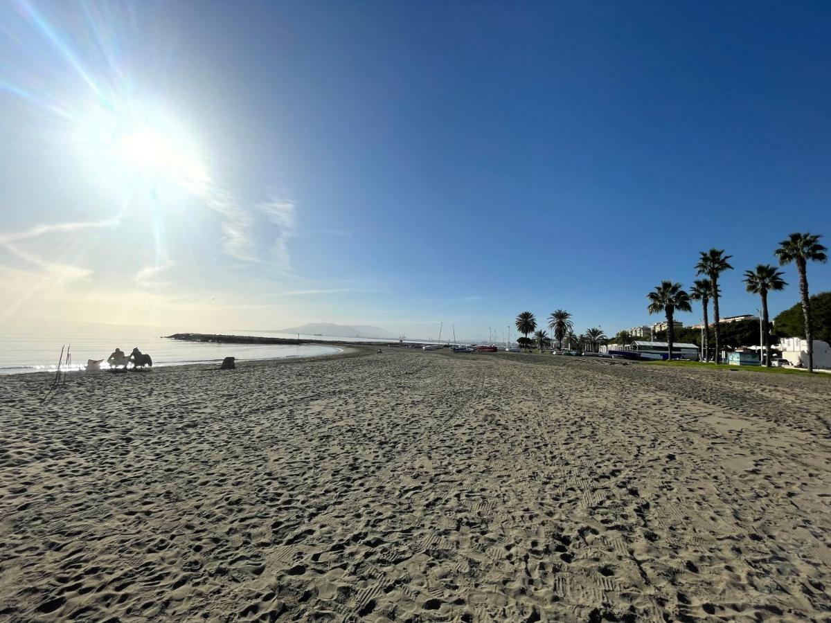 Brandnew Beachfront Apartamento