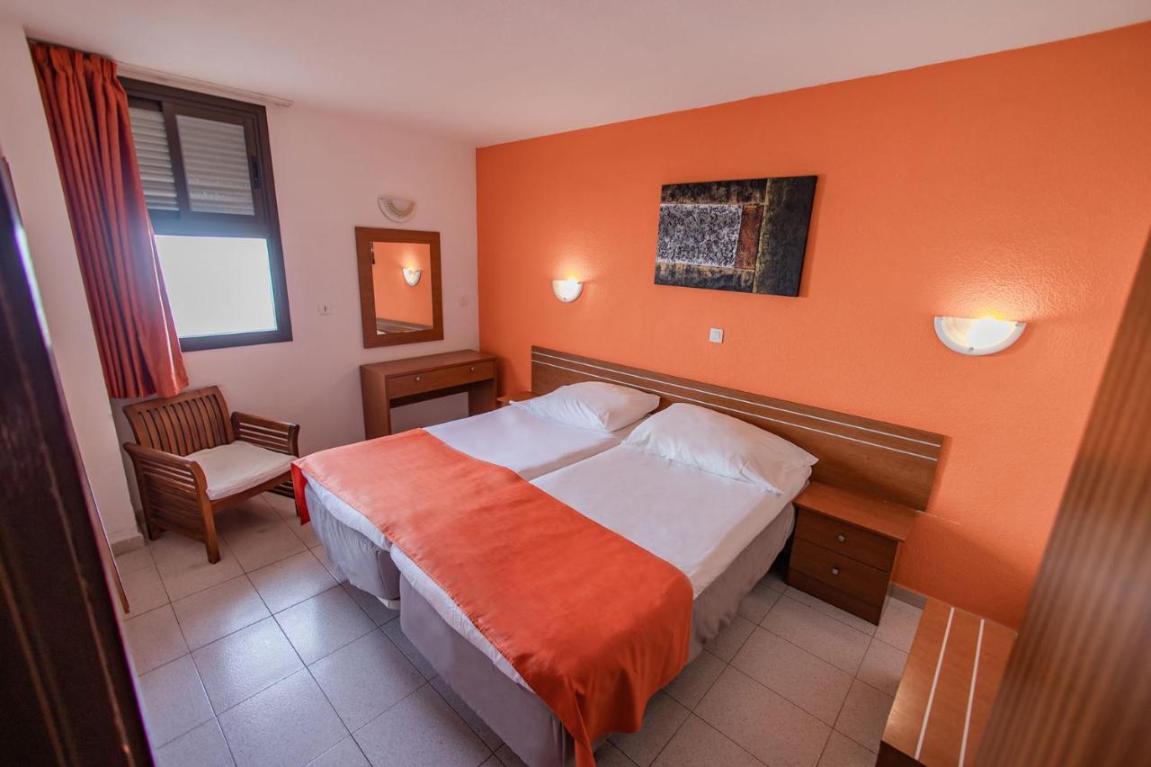 Servatur Caribe Aparthotel 3*