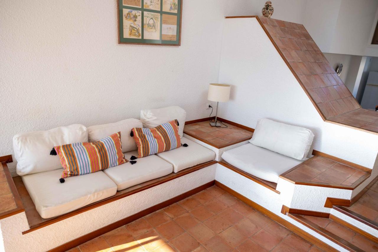 Les Barbes Apartment