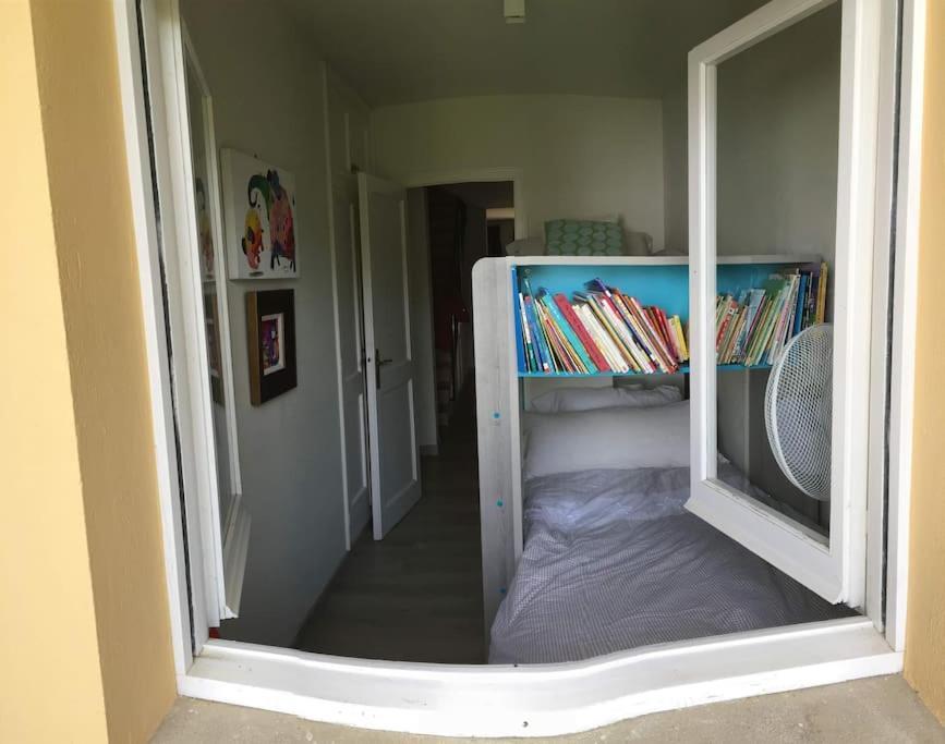 Apartment 2 Story, 5 Bedroom, 3 Bath Flat, Steps From The & Cliff Walk