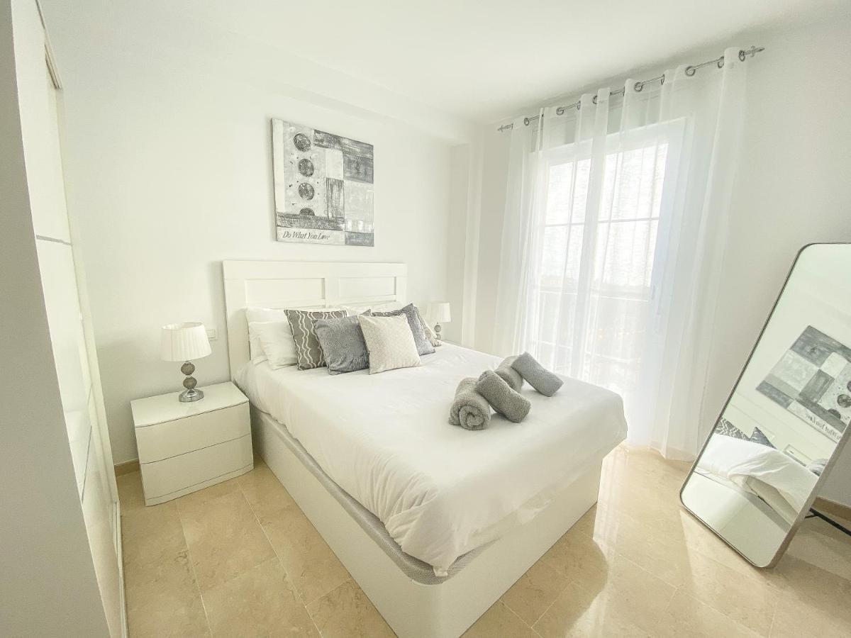 Small Oasis #2 - Manilva