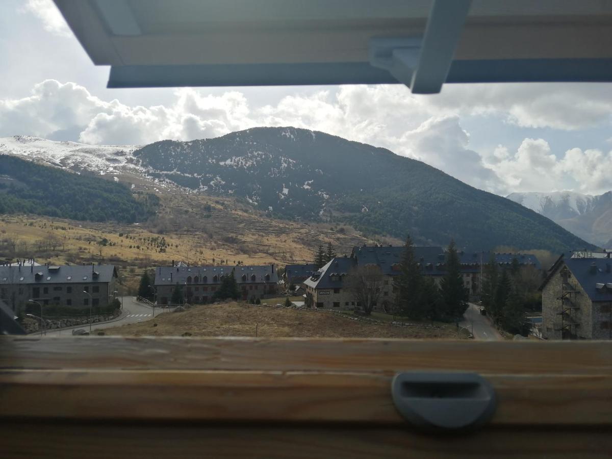 Triplex Con Chimenea Y Balcon Erta 4 Apartamento