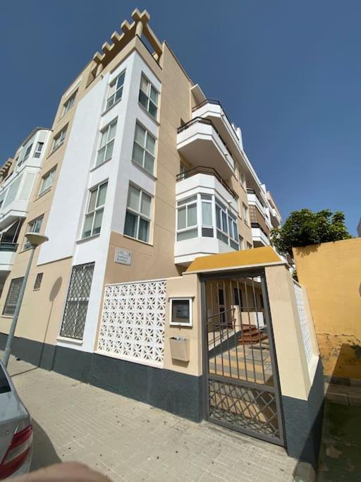 A Unos Pasos De La Playa Apartment *