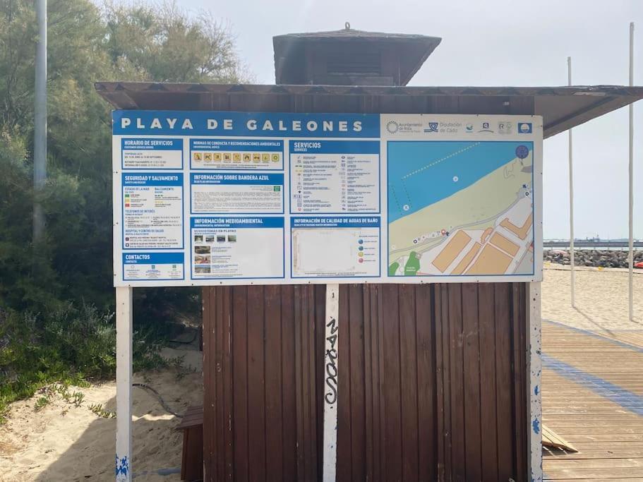 A Unos Pasos De La Playa Rota