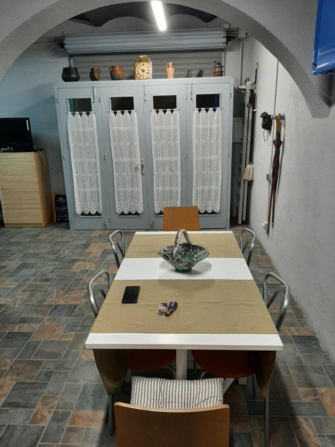 Estudi Desvern Apartment *