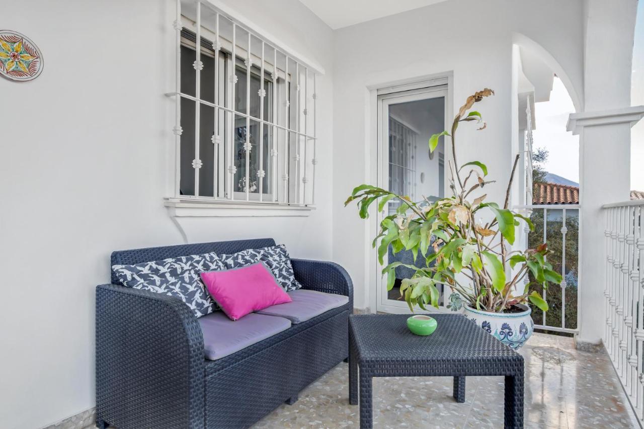 Privada Con Piscina Vallada, Barbacao Y Chimenea Villa