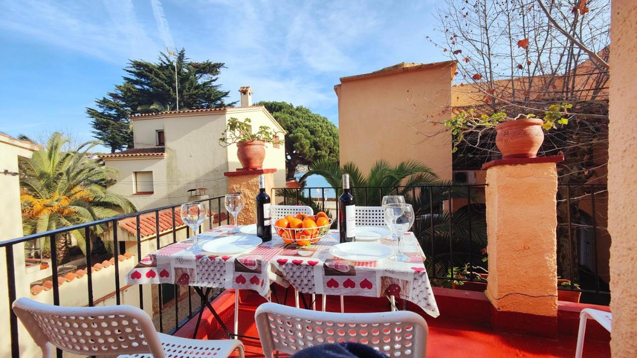 Casa Con Jardin A 30 Metros De La Playa. Vl. *