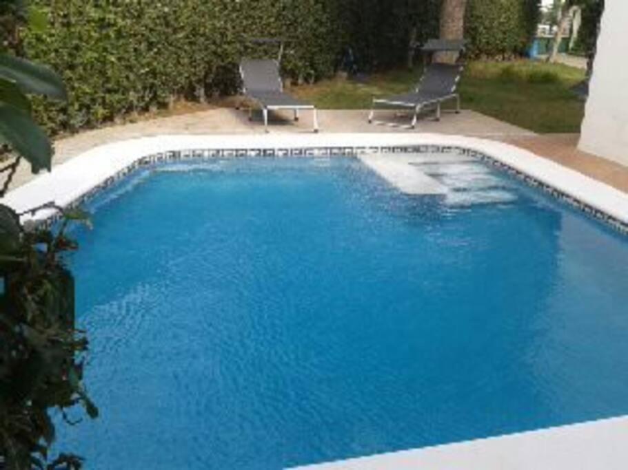 Holiday home Confortable Chalet Individual Con Piscina Y Jardin *