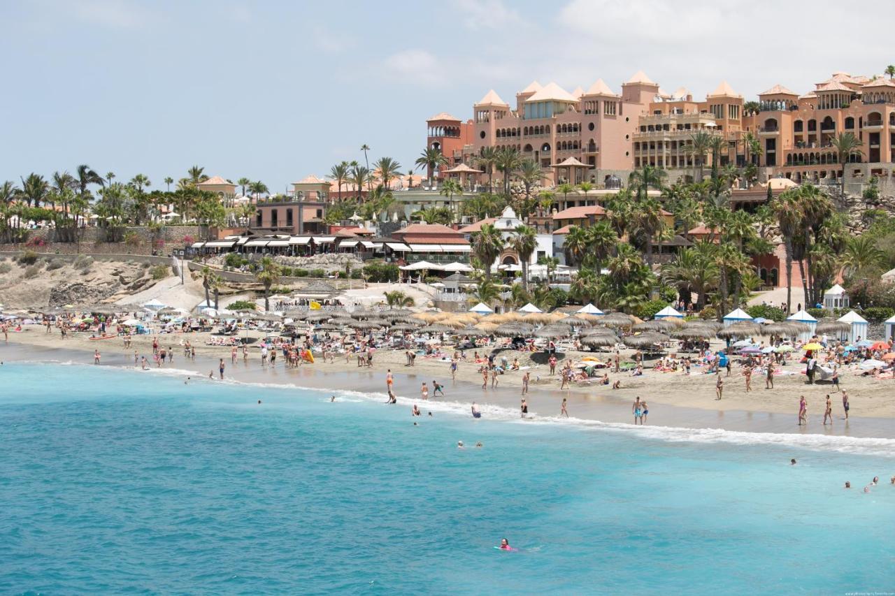 Superior Del Duque Ocean View 2 Bedroom Apartment *
