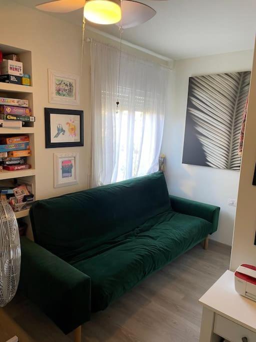 Apartment 2 Story, 5 Bedroom, 3 Bath Flat, Steps From The & Cliff Walk