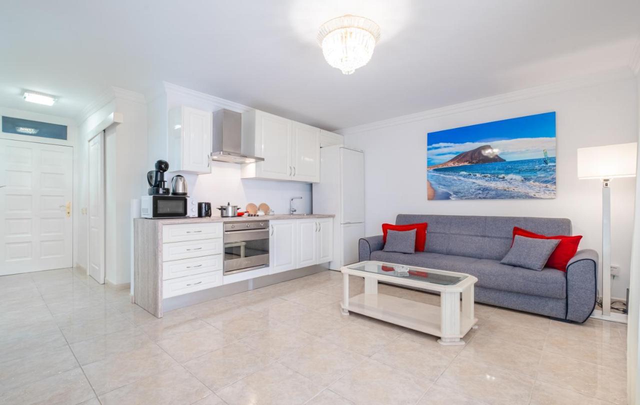 Apartment La Maricita Cristianos - Front & Sea View