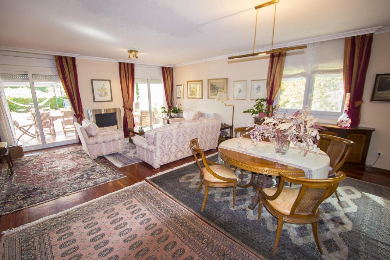 Villa Catalunya Casas Port Aventura,golf, Costa Dorada At Your Doorstep Reus