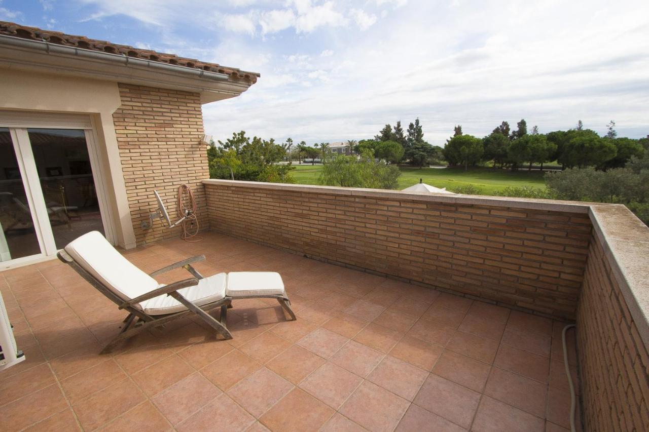 Villa Catalunya Casas Port Aventura,golf, Costa Dorada At Your Doorstep Reus
