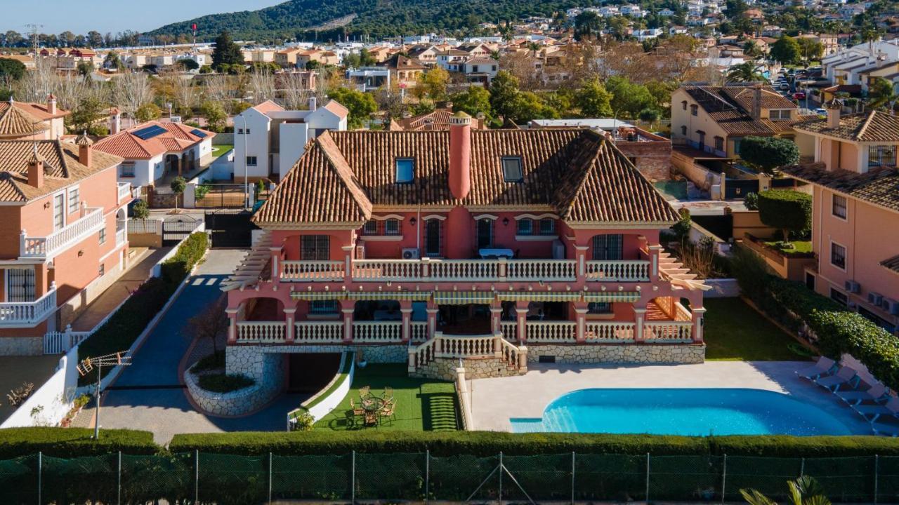 Tess Cari Alhaurín de la Torre