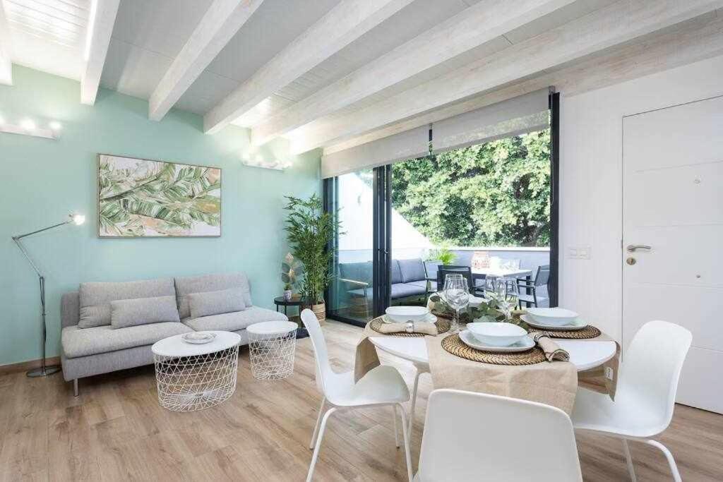 Sunny Island Atico Adelfas Apartamento