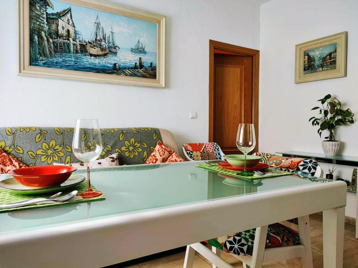 La Flor De Mayo Apartment *