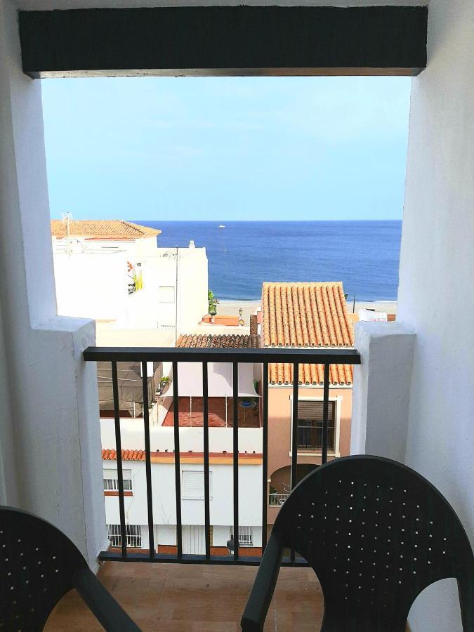 Beachfront Penthouse 3 Double Bedrooms, 2 Bathrooms
