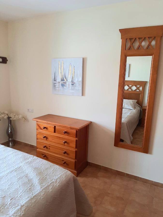 Apartamento Beachfront Penthouse 3 Double Bedrooms, 2 Bathrooms *