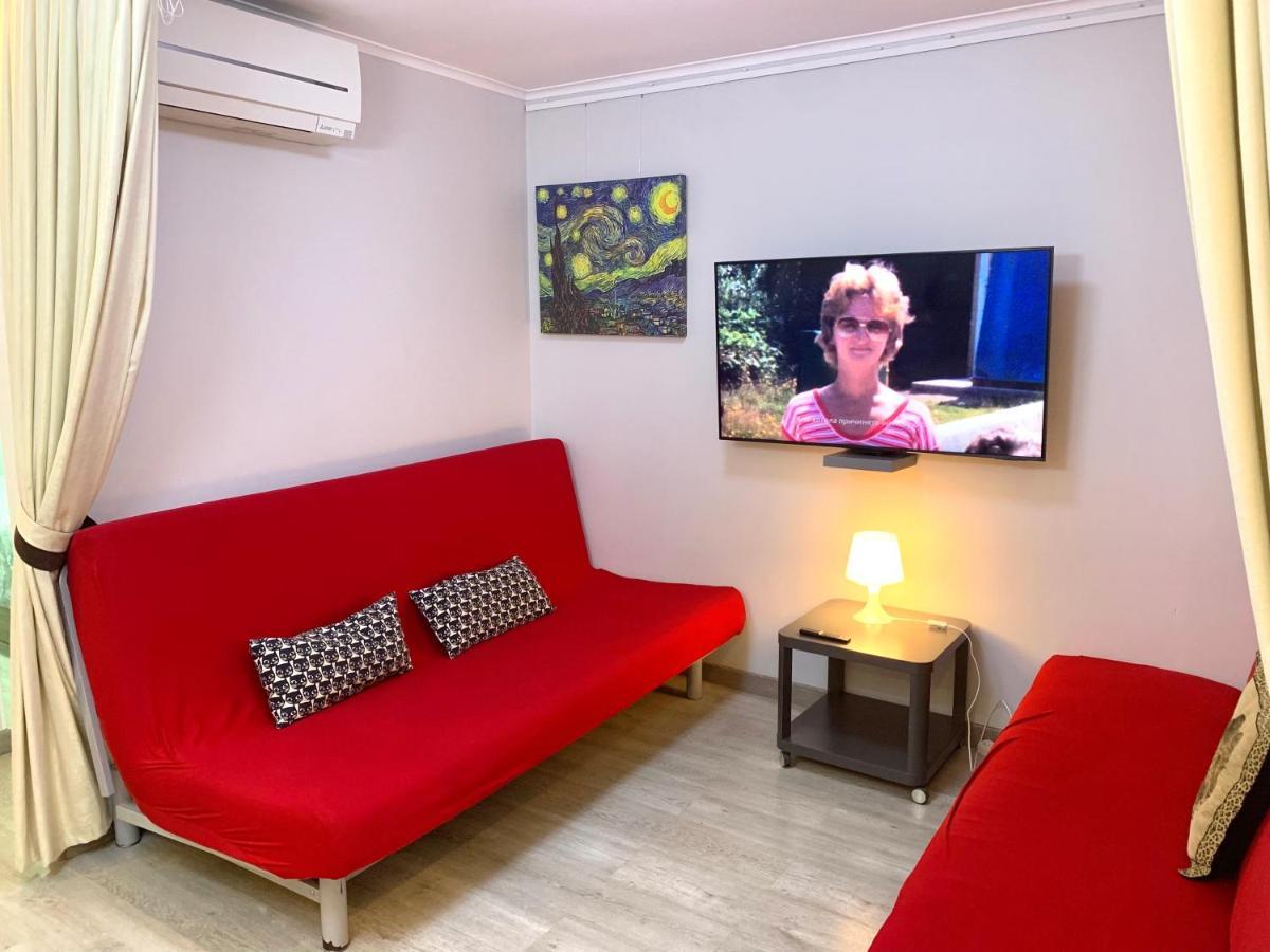 Apartamento Camp Nou, Europa Fira - Modern Two-bedroom With Heating *