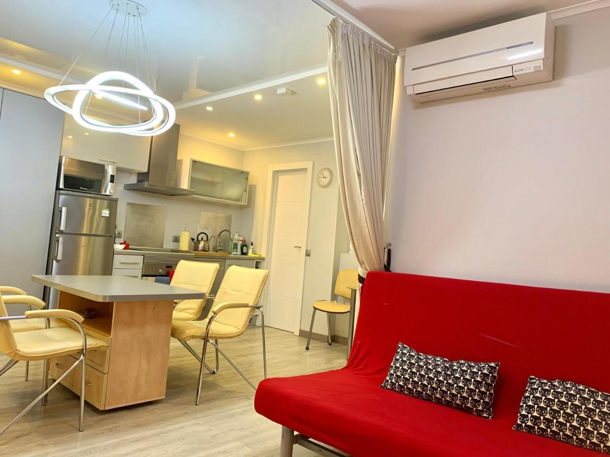 Apartamento Camp Nou, Europa Fira - Modern Two-bedroom With Heating