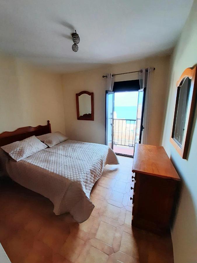 Apartamento Beachfront Penthouse 3 Double Bedrooms, 2 Bathrooms San Luis de Sabinillas
