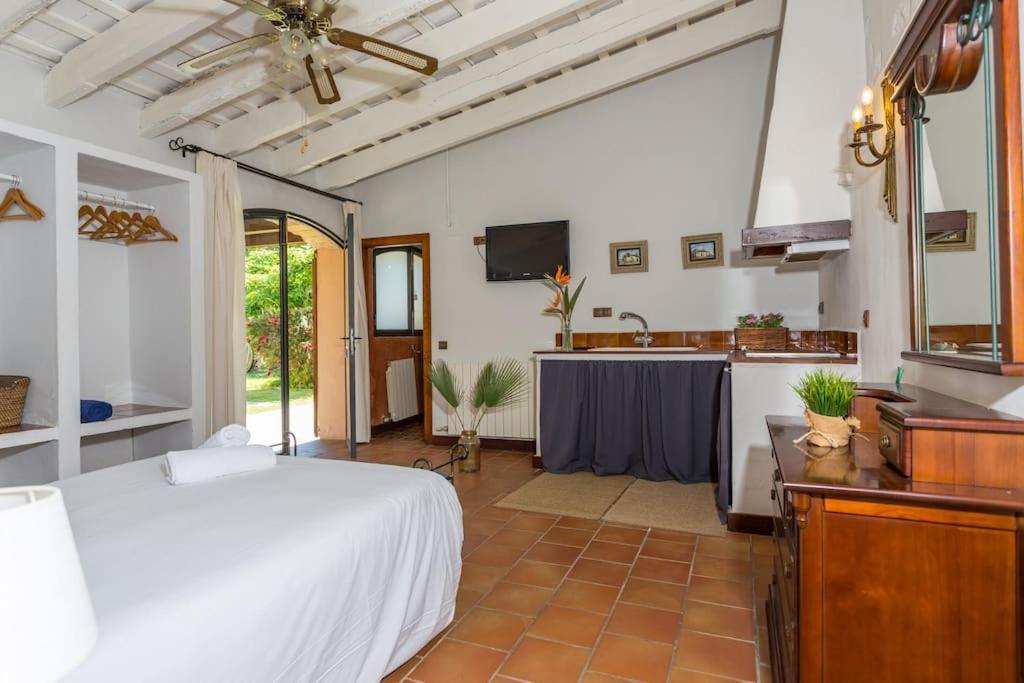 Exclusive Masia Notari Casabona Villa