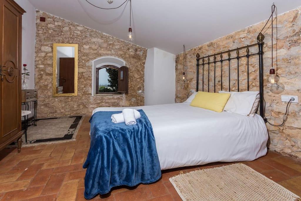 Exclusive Masia Notari Casabona Villa *