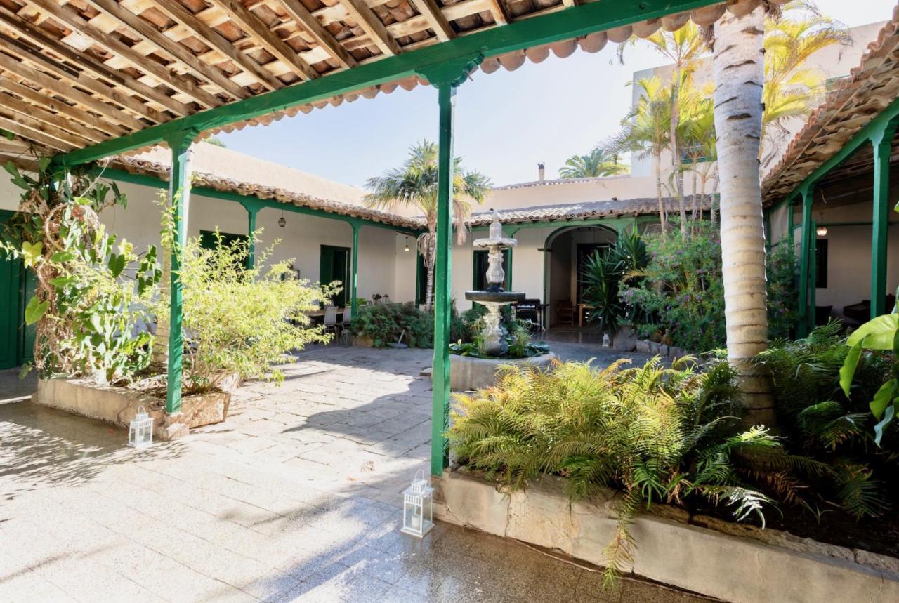 Villa Detached With Garden, Heated And Private Pool, Sea View, Parking Free *