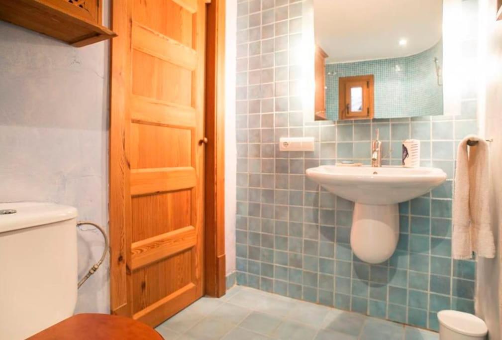 Charming Townhouse 7 Pax Wifi/aircon - Ca's Padri Сasa de vacaciones