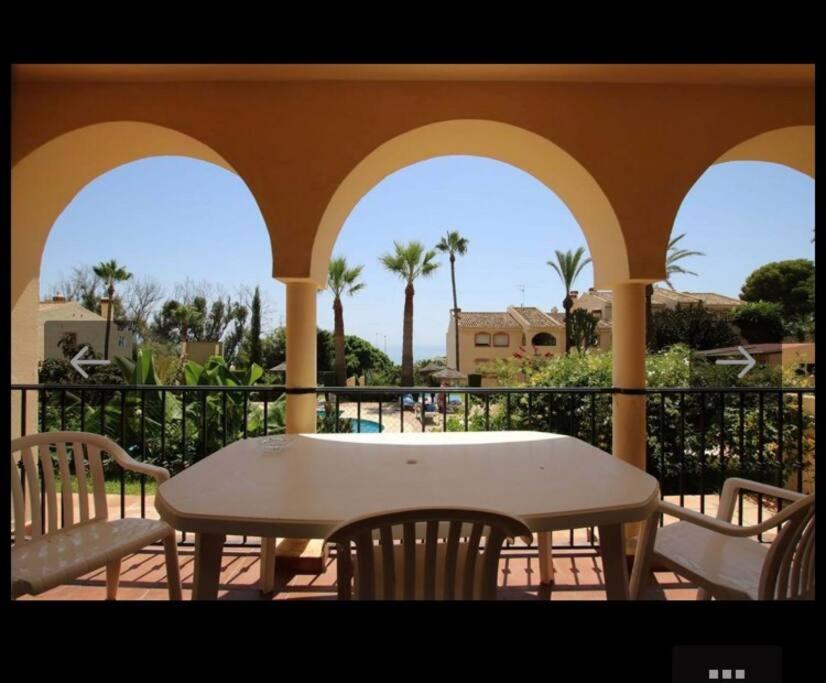 La Cala De Toegang Tot *