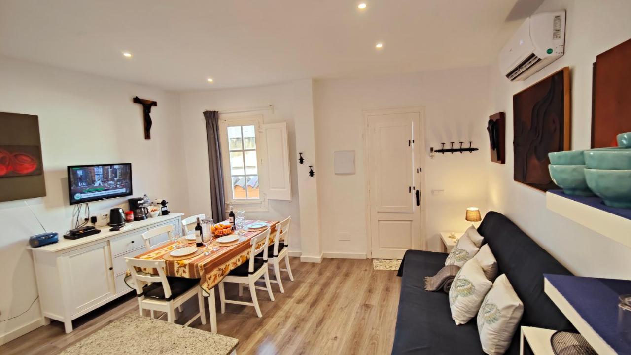 Holiday home Casa Con Jardin A 30 Metros De La Playa. Vl.