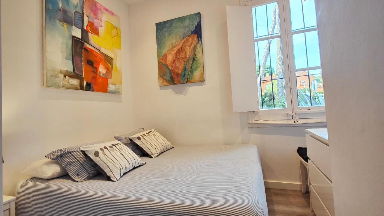 Casa Con Jardin A 30 Metros De La Playa. Vl. *