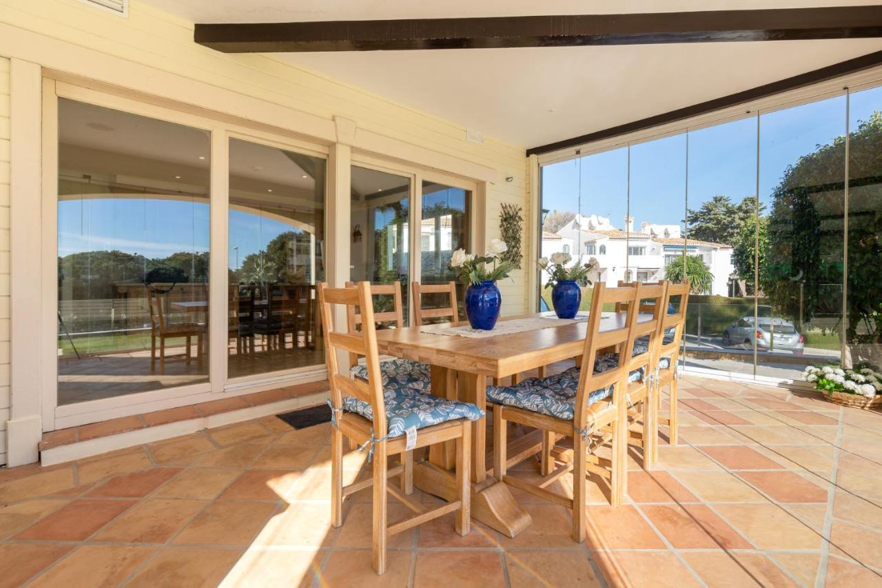 Lets In The Sun Crystal Villa *